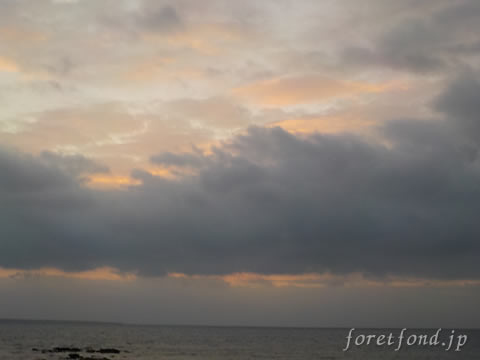 小浜島の朝日